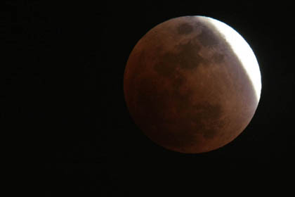 Eclipse 022008 Photo @ Kiwifoto.com